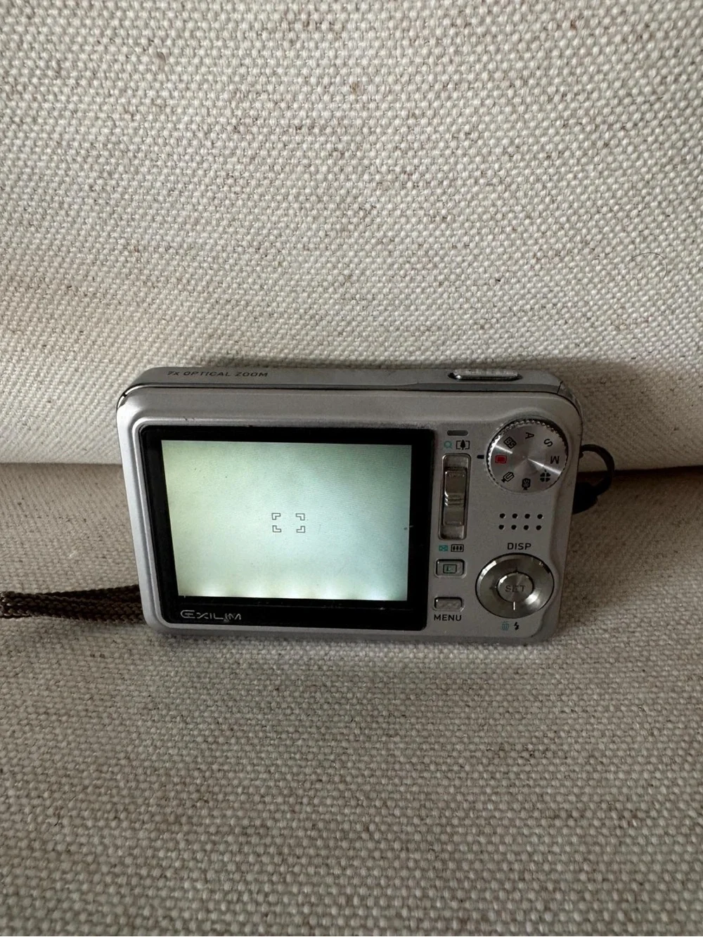 Casio Exilim EX-V7 Compact Digital Y2K Camera 7.2MP Digicam Slim Silver-WORKS